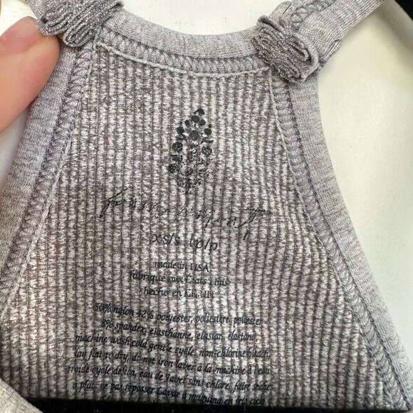 NWOT Happiness Runs Long Crop Tank in Grey, Size XS/S - Picture 5 of 8